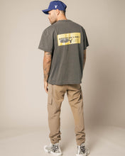 Load image into Gallery viewer, Collection Signature Tee