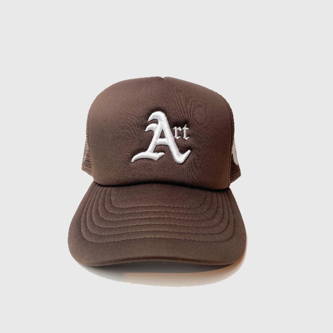 CLASSIC ART REGIME Brown Trucker Hat